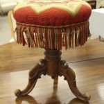 901 8310 PIANO STOOL